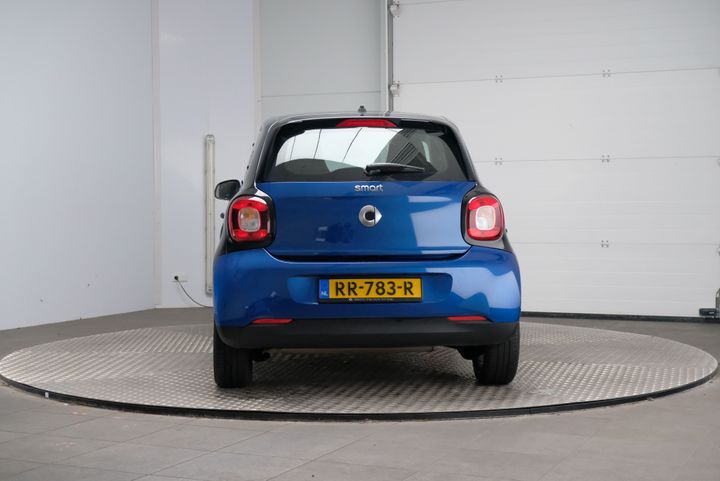 Photo 4 VIN: WME4530421Y164699 - SMART FORFOUR 