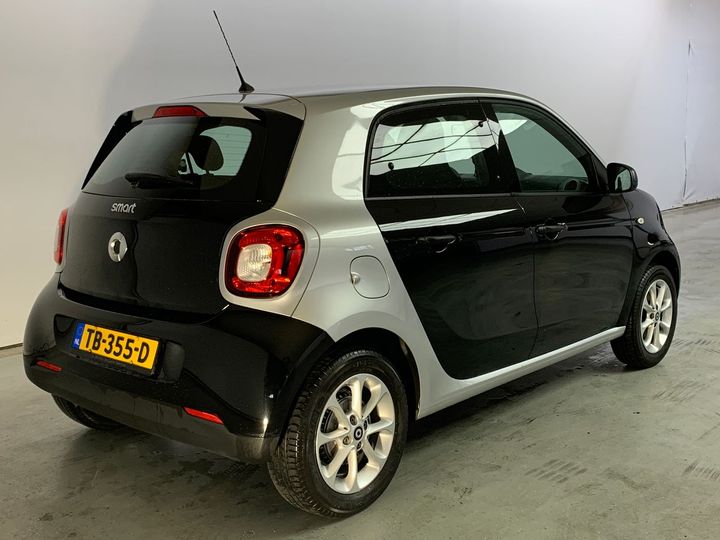 Photo 3 VIN: WME4530421Y184173 - SMART FORFOUR 