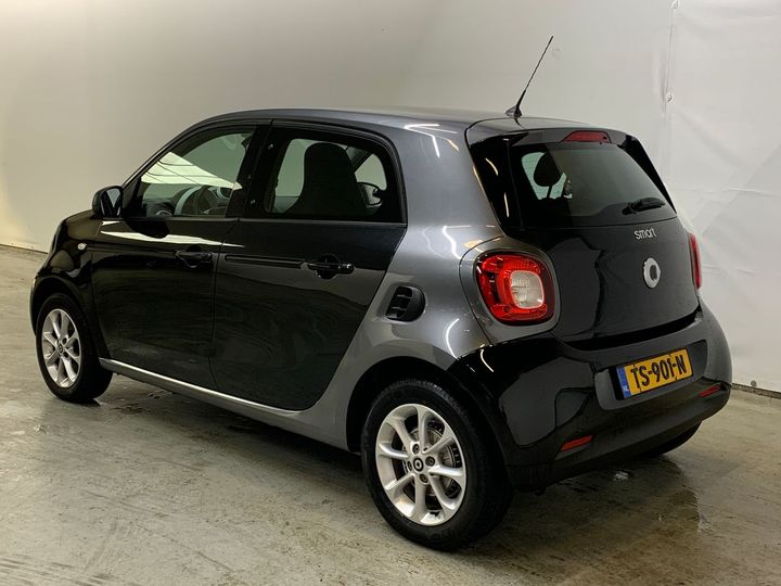 Photo 2 VIN: WME4530421Y184214 - SMART FORFOUR 