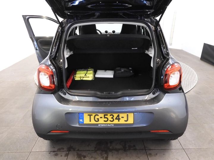 Photo 6 VIN: WME4530421Y185091 - SMART FORFOUR 