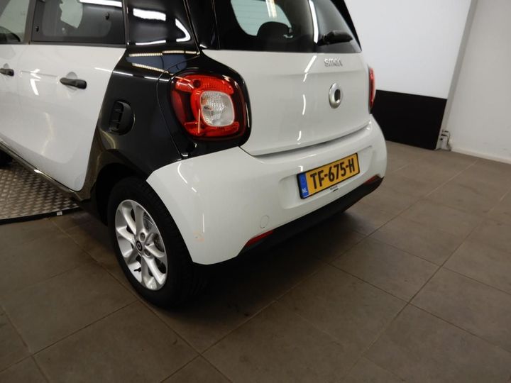 Photo 13 VIN: WME4530421Y186789 - SMART FORFOUR 