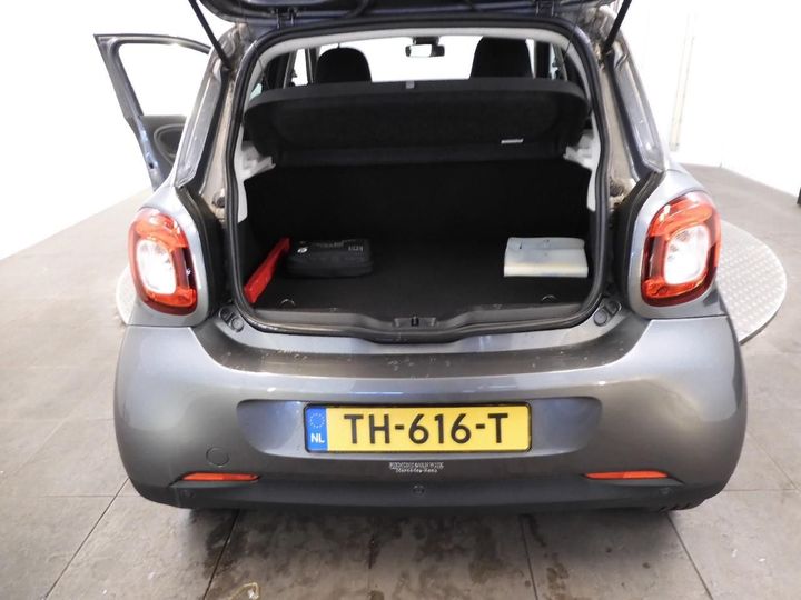 Photo 25 VIN: WME4530421Y186833 - SMART FORFOUR 