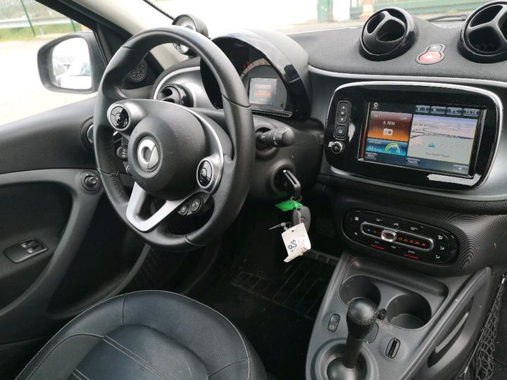 Photo 5 VIN: WME4530441Y092248 - SMART FORFOUR 