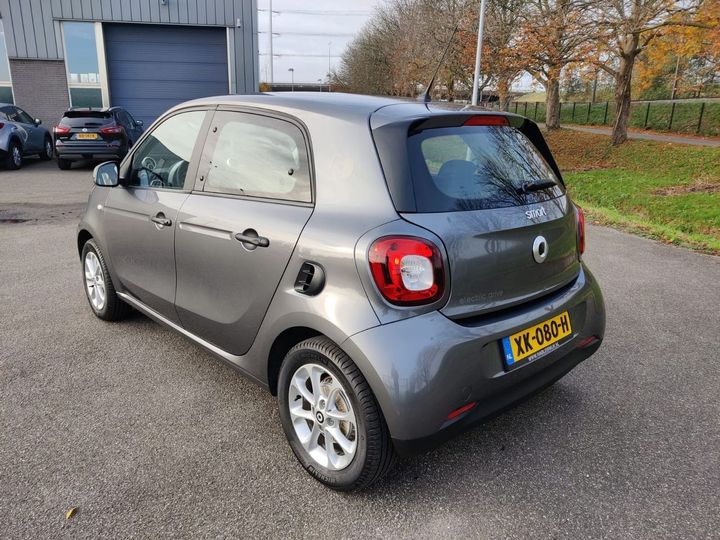 Photo 2 VIN: WME4530911Y158700 - SMART FORFOUR 