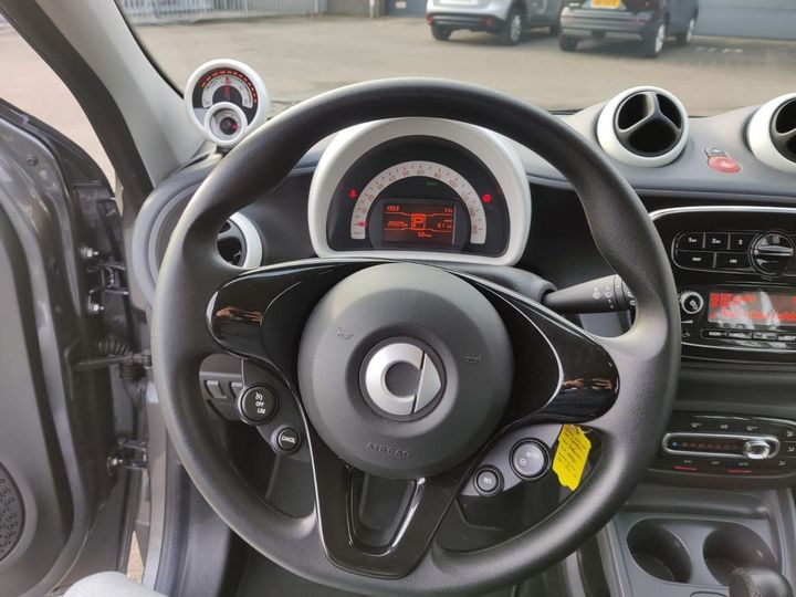 Photo 7 VIN: WME4530911Y158700 - SMART FORFOUR 