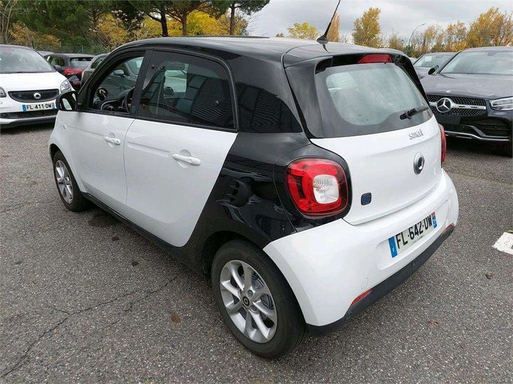 Photo 2 VIN: WME4530911Y242329 - SMART FORFOUR 