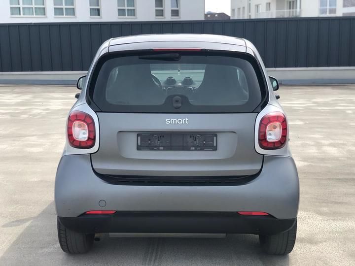 Photo 5 VIN: WME4533421K064430 - SMART FORTWO PASSION COUPE 