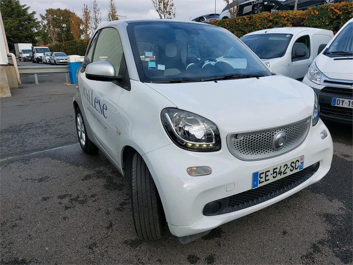 Photo 2 VIN: WME4533421K142682 - SMART FORTWO 