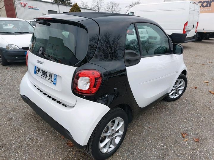 Photo 4 VIN: WME4533421K218291 - SMART FORTWO 