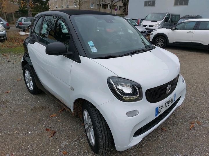 Photo 2 VIN: WME4533421K218436 - SMART FORTWO 