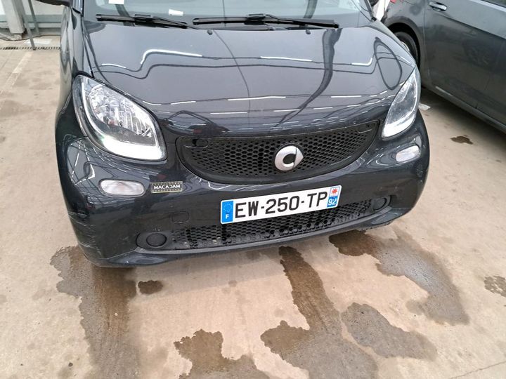 Photo 15 VIN: WME4533421K288787 - SMART FORTWO COUPE 