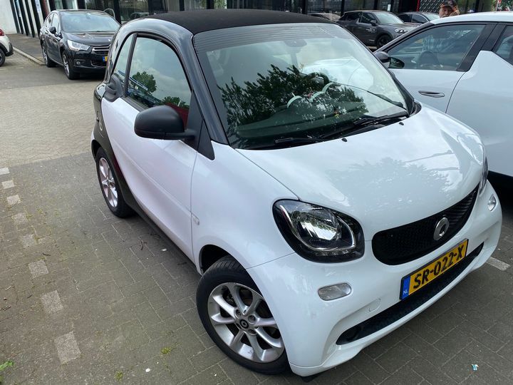 Photo 4 VIN: WME4533421K297878 - SMART FORTWO 