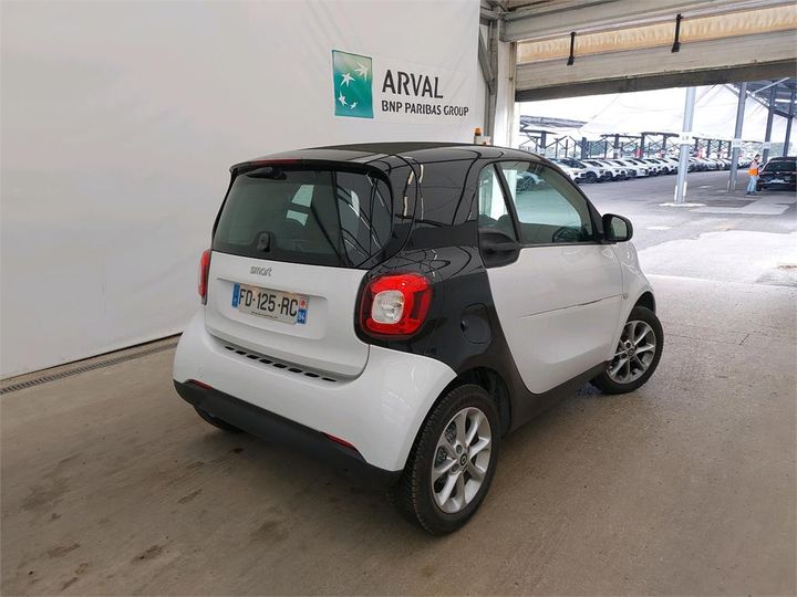 Photo 2 VIN: WME4533421K361057 - SMART FORTWO COUPE 