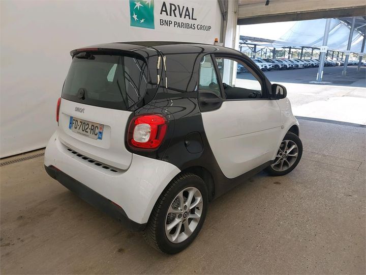 Photo 2 VIN: WME4533421K363713 - SMART FORTWO COUPE 