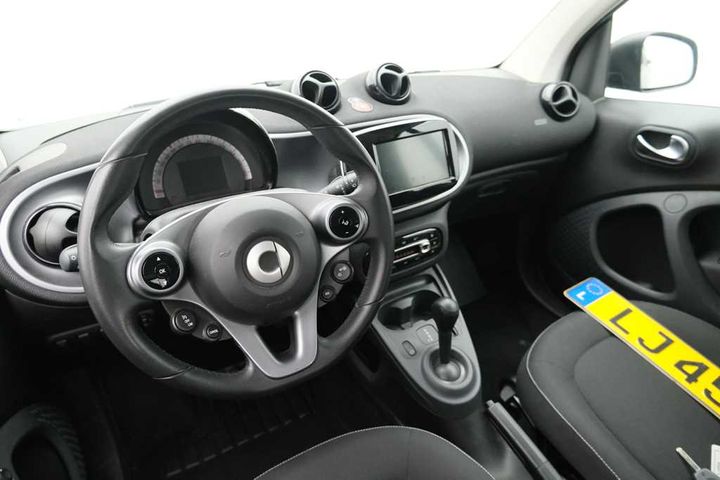 Photo 9 VIN: WME4533441K265658 - SMART FORTWO COUP&#3914 