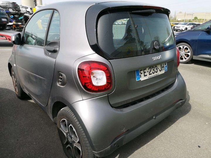 Photo 3 VIN: WME4533441K358543 - SMART FORTWO COUPE 