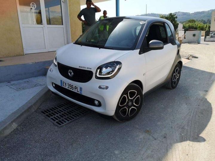 Photo 1 VIN: WME4533911K231468 - SMART FORTWO 