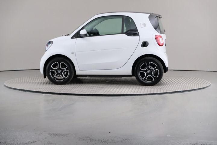 Photo 4 VIN: WME4533911K257421 - SMART FORTWO COUPE 