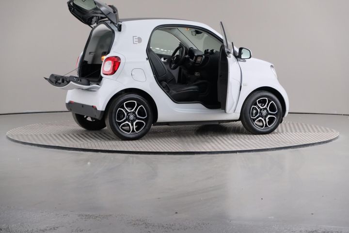 Photo 6 VIN: WME4533911K257421 - SMART FORTWO COUPE 