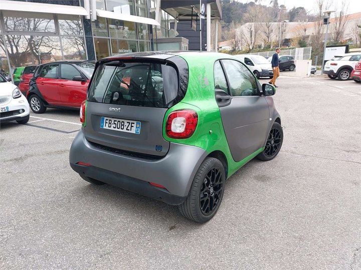 Photo 3 VIN: WME4533911K258176 - SMART FORTWO COUPE 