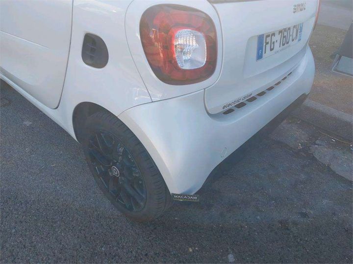 Photo 21 VIN: WME4533911K273702 - SMART FORTWO COUPE 