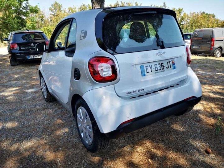 Photo 2 VIN: WME4533911K282019 - SMART FORTWO 