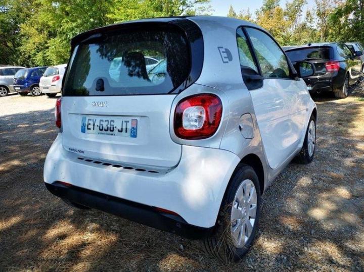 Photo 3 VIN: WME4533911K282019 - SMART FORTWO 