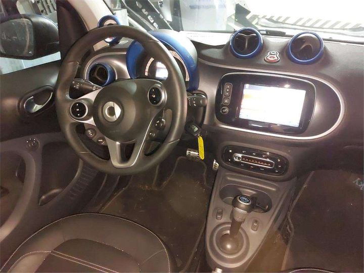 Photo 4 VIN: WME4533911K314677 - SMART FORTWO COUPE 