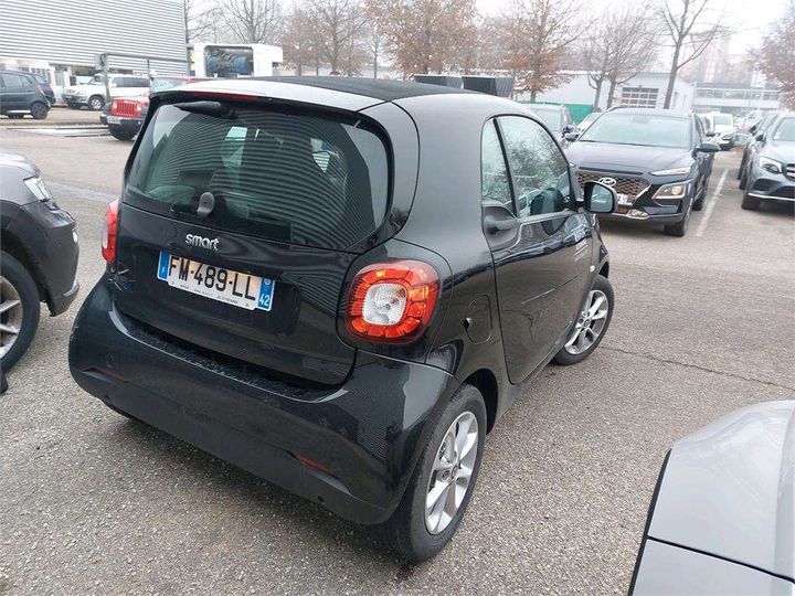 Photo 3 VIN: WME4533911K317807 - SMART FORTWO COUPE 