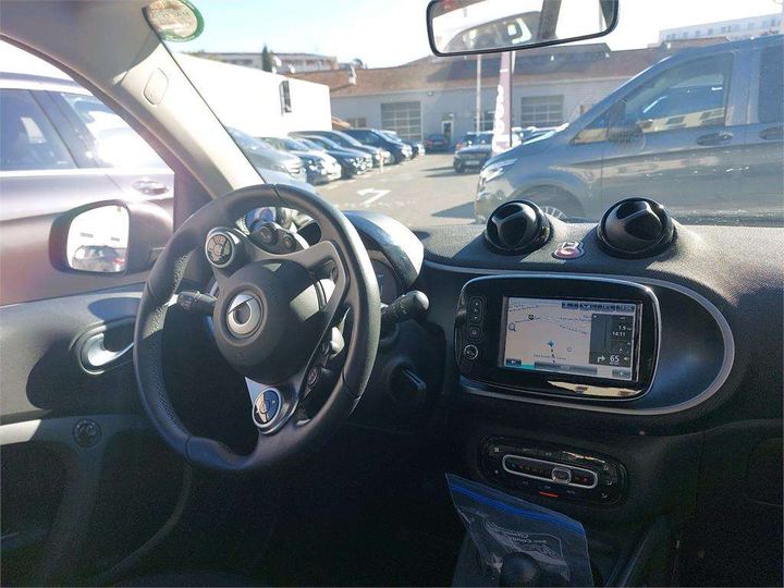 Photo 4 VIN: WME4533911K322389 - SMART FORTWO COUPE 