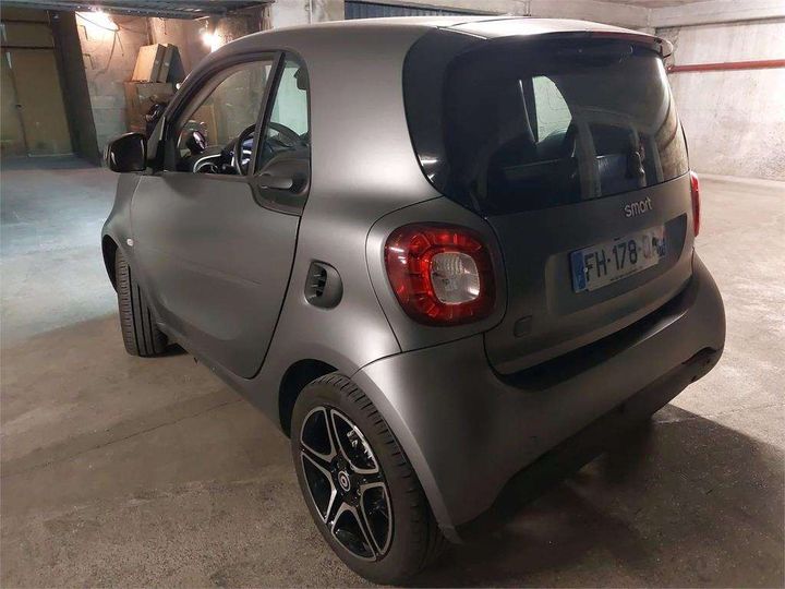 Photo 2 VIN: WME4533911K326176 - SMART FORTWO COUPE 