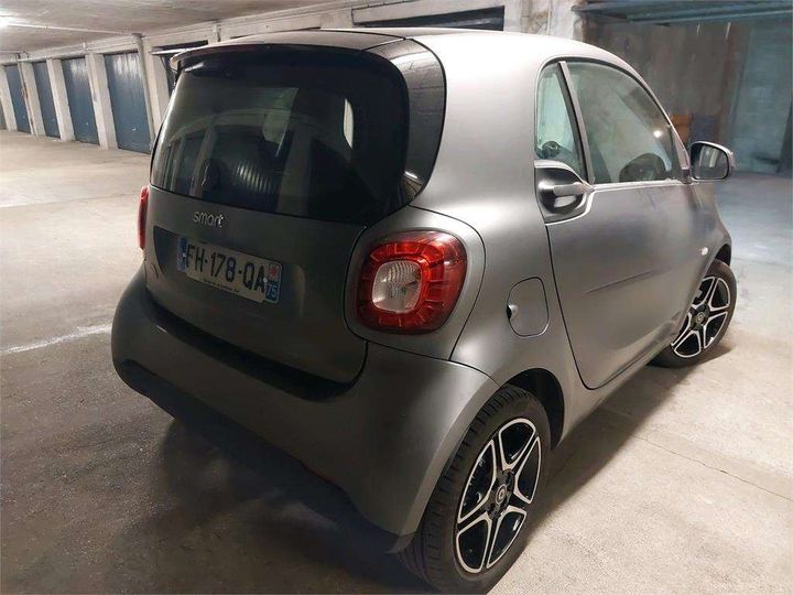 Photo 3 VIN: WME4533911K326176 - SMART FORTWO COUPE 