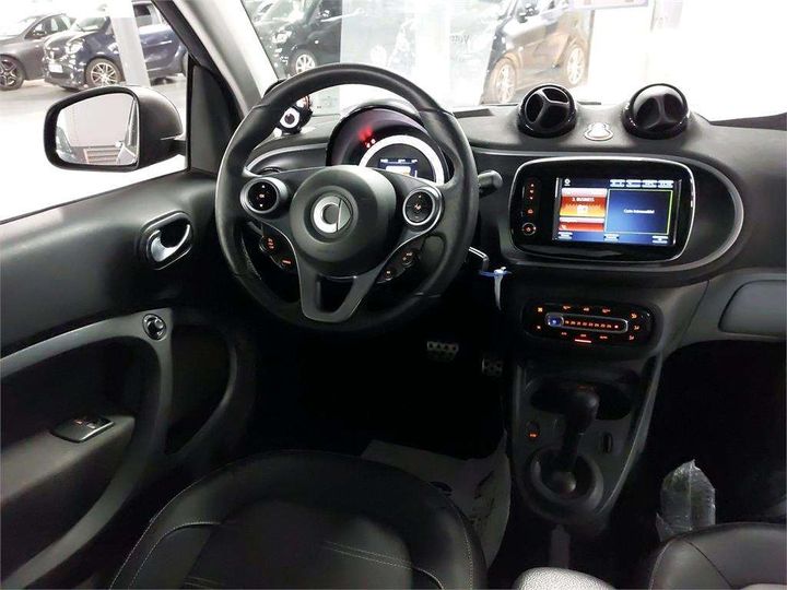 Photo 7 VIN: WME4533911K328309 - SMART FORTWO COUPE 