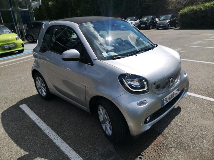 Photo 2 VIN: WME4533911K330447 - SMART FORTWO 