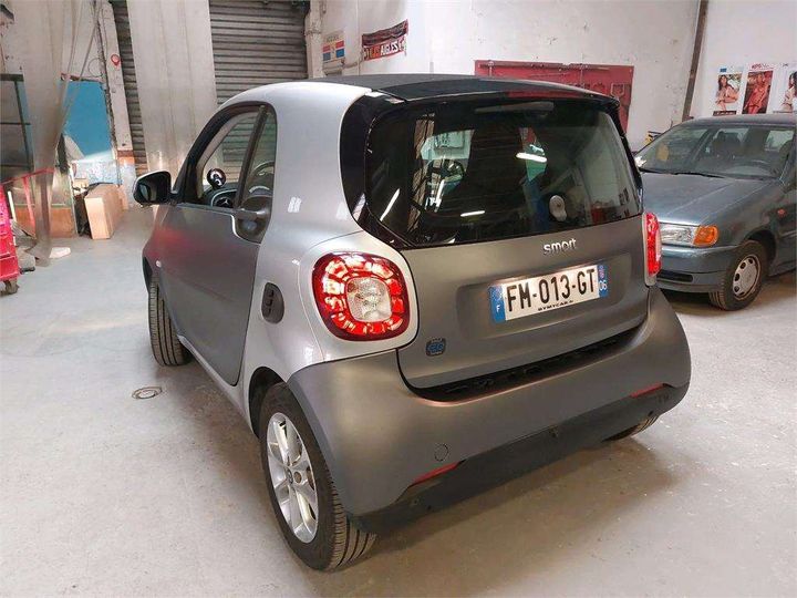 Photo 2 VIN: WME4533911K360717 - SMART FORTWO COUPE 