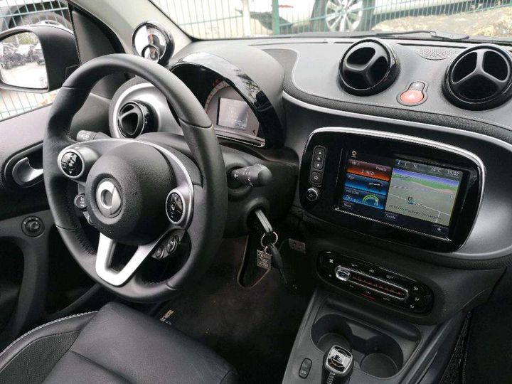 Photo 9 VIN: WME4533911K381217 - SMART FORTWO COUPE 