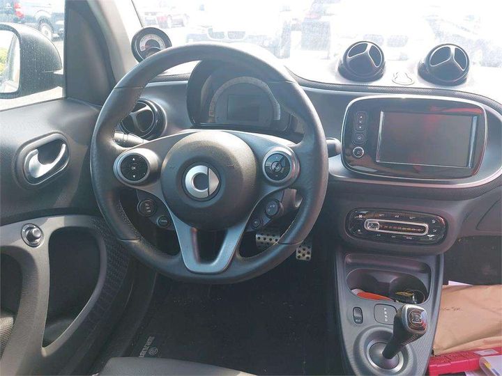 Photo 4 VIN: WME4533911K381906 - SMART FORTWO COUPE 