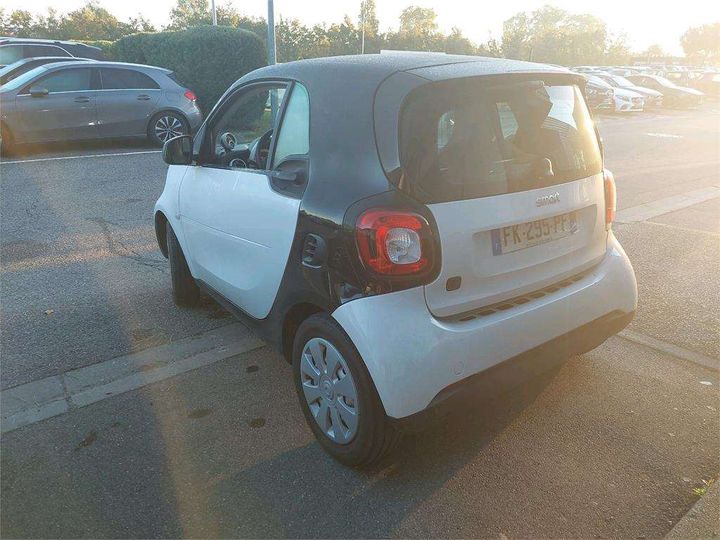 Photo 3 VIN: WME4533911K384144 - SMART FORTWO COUPE 