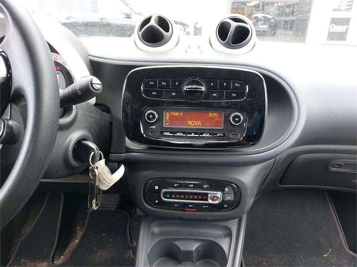 Photo 10 VIN: WME4533911K397442 - SMART FORTWO COUPE 