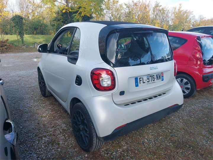 Photo 2 VIN: WME4533911K405057 - SMART FORTWO COUPE 