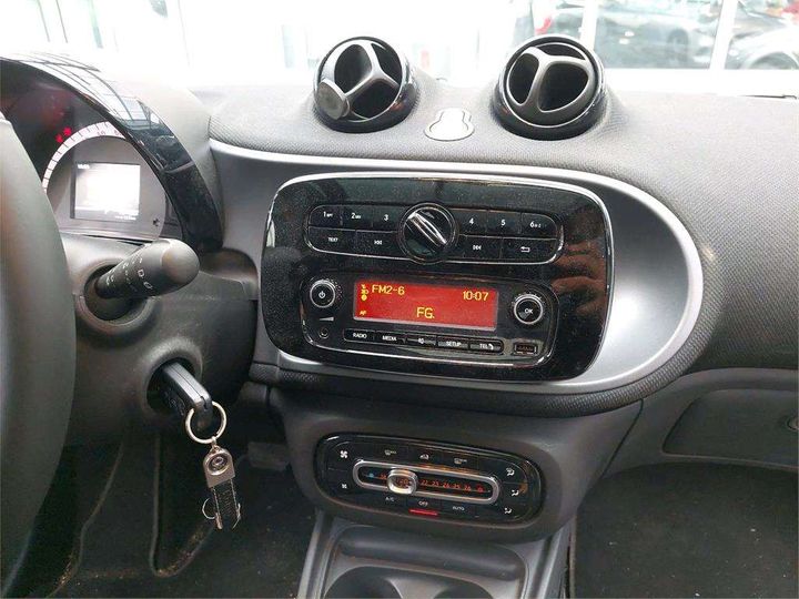 Photo 11 VIN: WME4533911K405709 - SMART FORTWO COUPE 