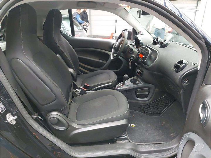 Photo 9 VIN: WME4533911K405709 - SMART FORTWO COUPE 