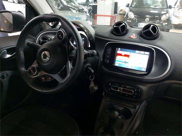 Photo 2 VIN: WME4533911K408178 - SMART FORTWO COUPE 