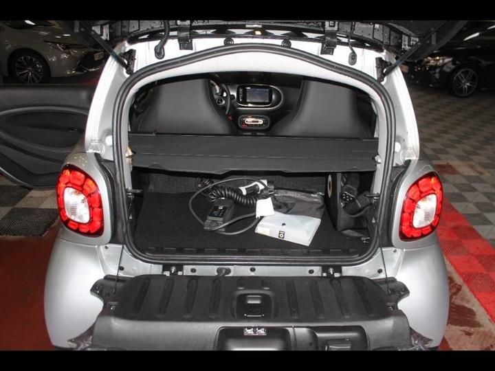 Photo 25 VIN: WME4533911K408178 - SMART FORTWO COUPE 