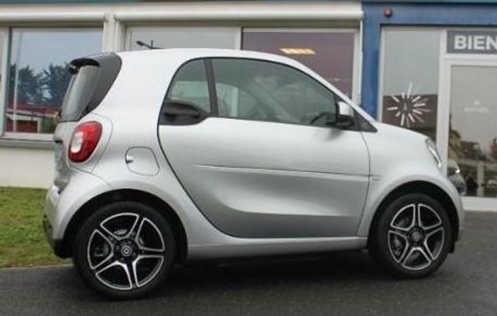 Photo 26 VIN: WME4533911K408178 - SMART FORTWO COUPE 