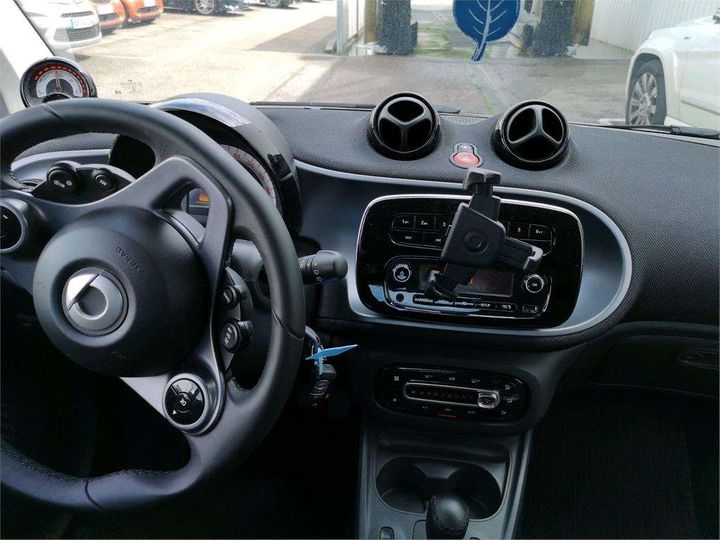 Photo 21 VIN: WME4533911K411024 - SMART FORTWO COUPE 