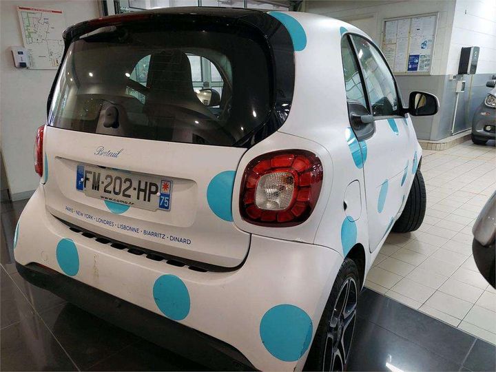 Photo 3 VIN: WME4533911K412941 - SMART FORTWO COUP 