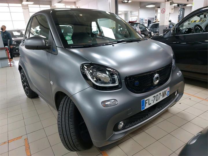 Photo 2 VIN: WME4533911K413221 - SMART FORTWO 