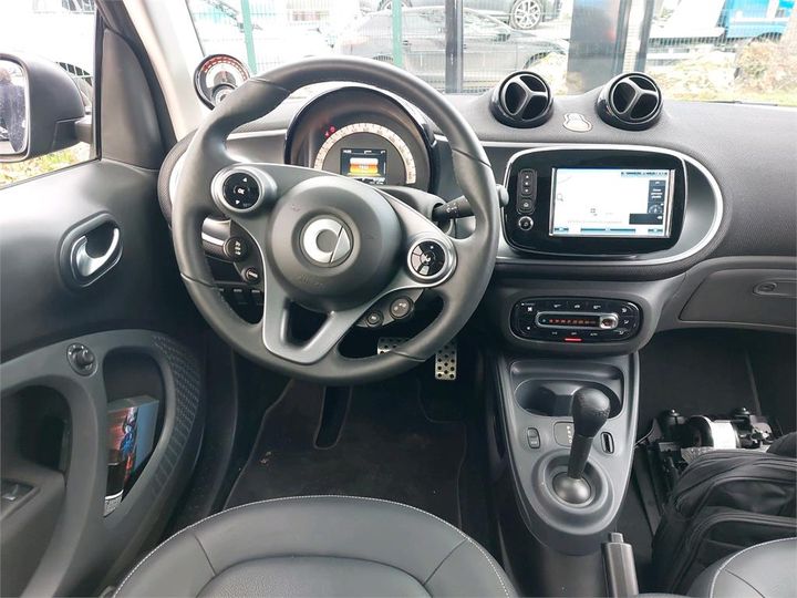 Photo 5 VIN: WME4533911K415725 - SMART FORTWO 