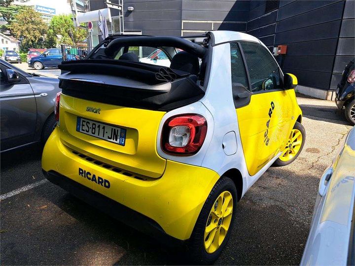 Photo 2 VIN: WME4534421K251637 - SMART FORTWO CABRIOLET 